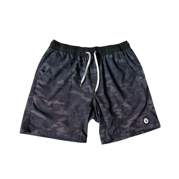 Vuori Core Camo Shorts size L Lined 7.5” - Picture 1 of 8